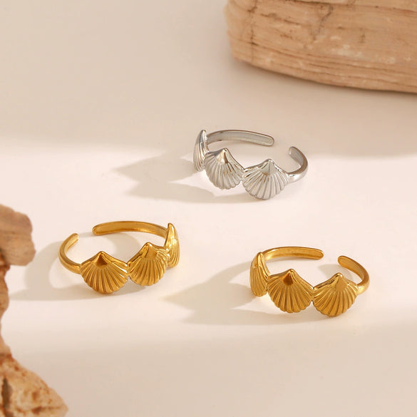 Wholesale Women's Stainless Steel And Shell Geometric Style Seaside Hip Hop Ring With Electroplating