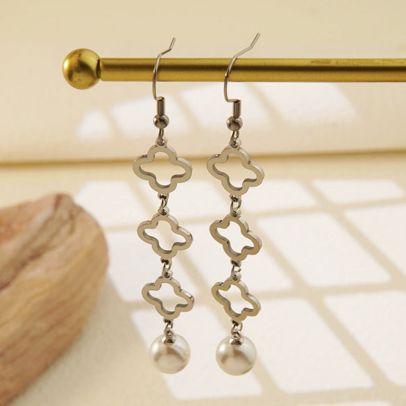 Wholesale Women's Stainless Steel And Titanium Steel Electroplated 18K Real Gold Fourleaf Clover And Flower Earrings