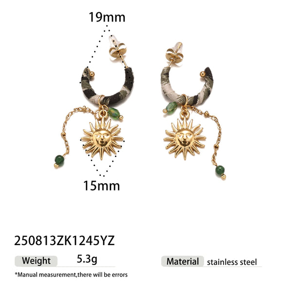 Wholesale Women's Stainless Steel And Titanium Steel Electroplated Sweater Chain Necklace Accessories In Ins And Minimalist Style