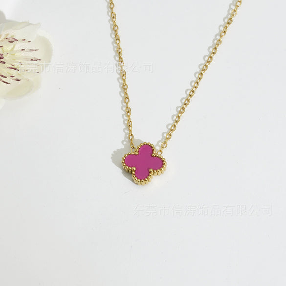Wholesale Women's Stainless Steel And Titanium Steel 18K Plated Floral Pattern Necklace