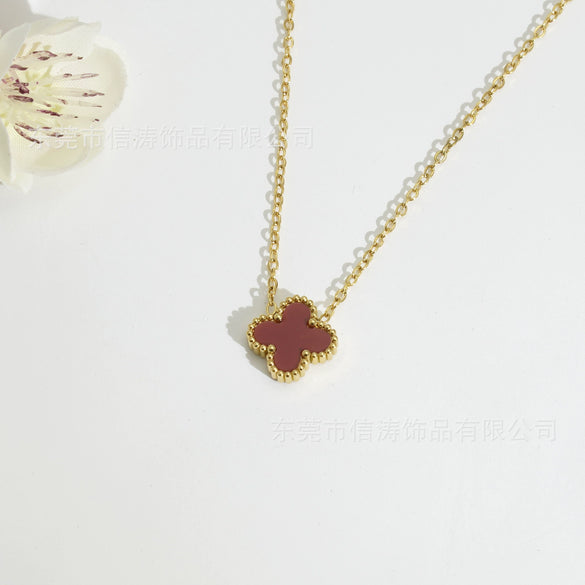 Wholesale Women's Stainless Steel And Titanium Steel 18K Plated Floral Pattern Necklace