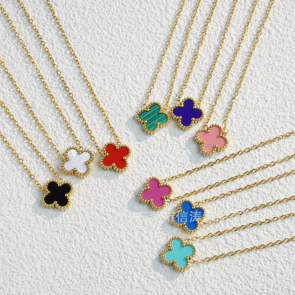 Wholesale Women's Stainless Steel And Titanium Steel 18K Plated Floral Pattern Necklace
