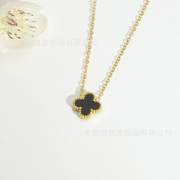 Wholesale Women's Stainless Steel And Titanium Steel 18K Plated Floral Pattern Necklace
