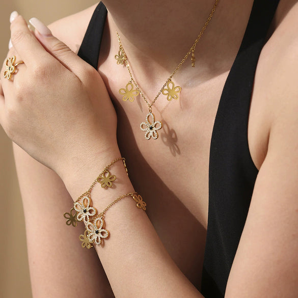 Wholesale Women's Stainless Steel And Titanium Steel Multipendant Necklace Earrings Bracelet Set 18K Gold Plated Ferris Wheel Flower Jewelry
