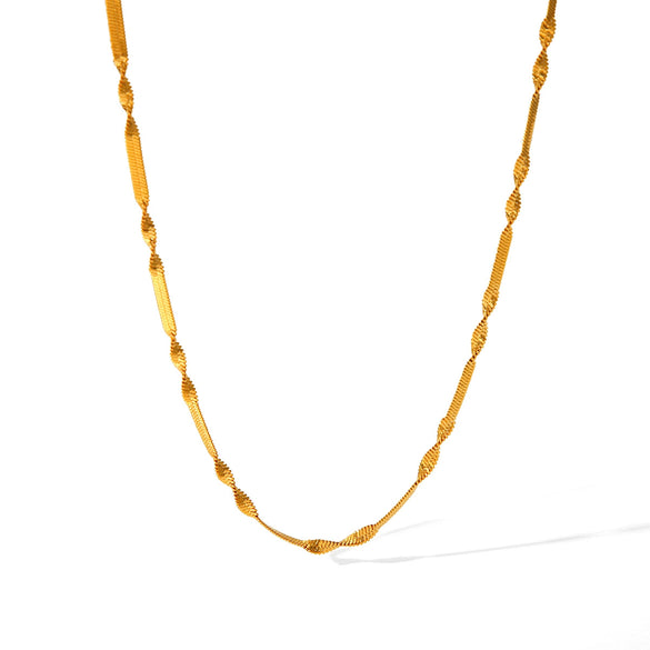 Wholesale Women's Stainless Steel And Titanium Steel Snake Bone Chain Necklace With Geometric Pattern And Electroplating