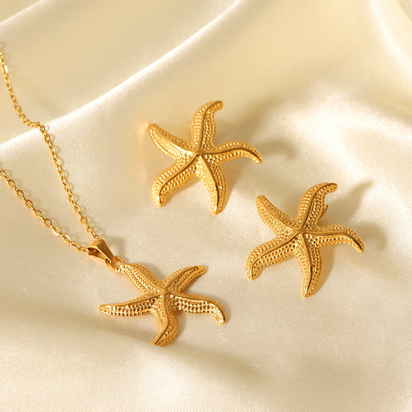 Wholesale Women's Stainless Steel And Titanium Steel Starfish And Geometric Pendant Necklace With Electroplating