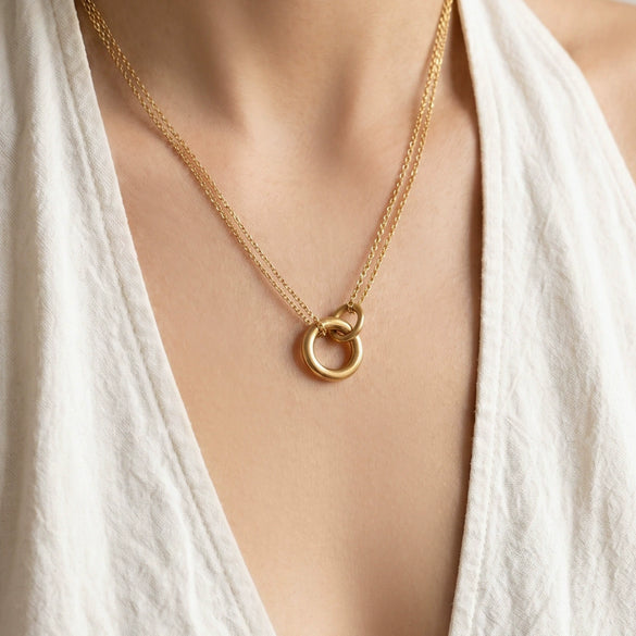 Wholesale Women's Stainless Steel Animal Zodiac Geometric Round Pendant Necklace With Electroplating