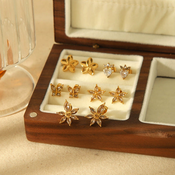 Wholesale Women's Stainless Steel Butterfly And Flower Pattern Electroplated Ear Jewelry