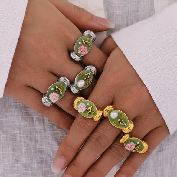 Wholesale Women's 316L Stainless Steel Colored Glaze Freshwater Pearls Geometric Fashion Relief Ring With Electroplating