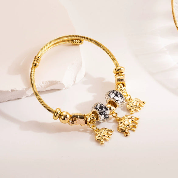 Wholesale Women's Stainless Steel Diamond Bracelet With Cartoon Elephant And Clock Key Pendant