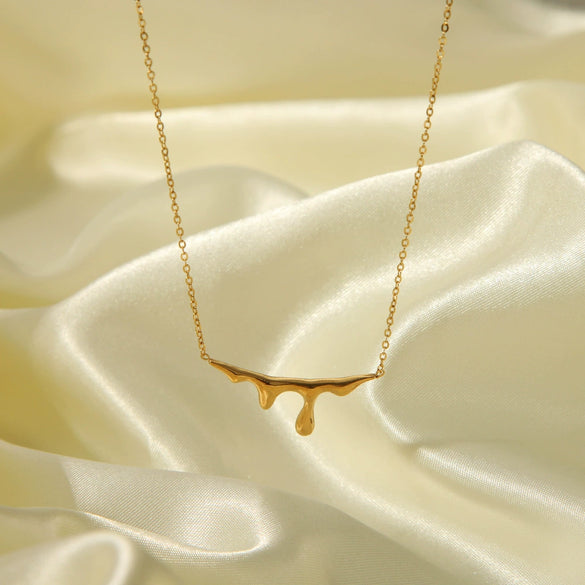 Wholesale Women's Stainless Steel Drop Shape Lava Water Drop Necklace With Vacuum Real Gold Electroplating In Pvd Furnace Light Luxury Clavicle Chain And Sweater Chain