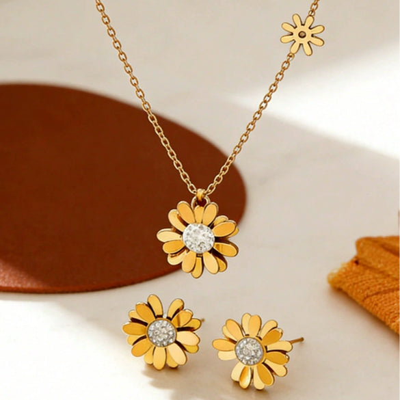 Wholesale Women's Stainless Steel Electroplated Daisy Pendant Necklace With Oshaped Chain Fairy Style