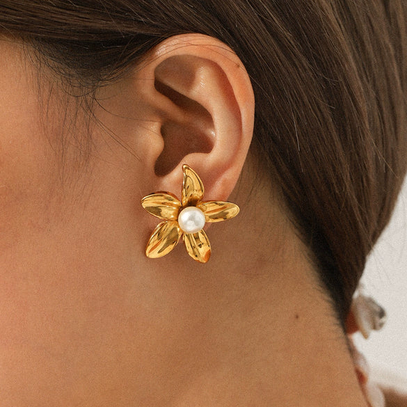 Wholesale Women's Stainless Steel Electroplated Geometric Flower Earrings