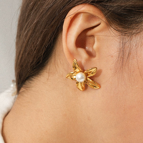 Wholesale Women's Stainless Steel Electroplated Geometric Flower Earrings