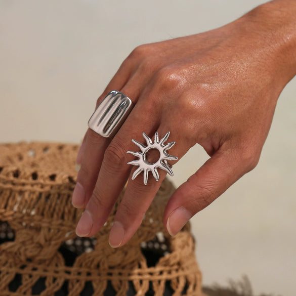 Wholesale Women's 316L Stainless Steel Electroplated Geometric Gold Sun Opening Finger Ring Fashion Minimalist Style