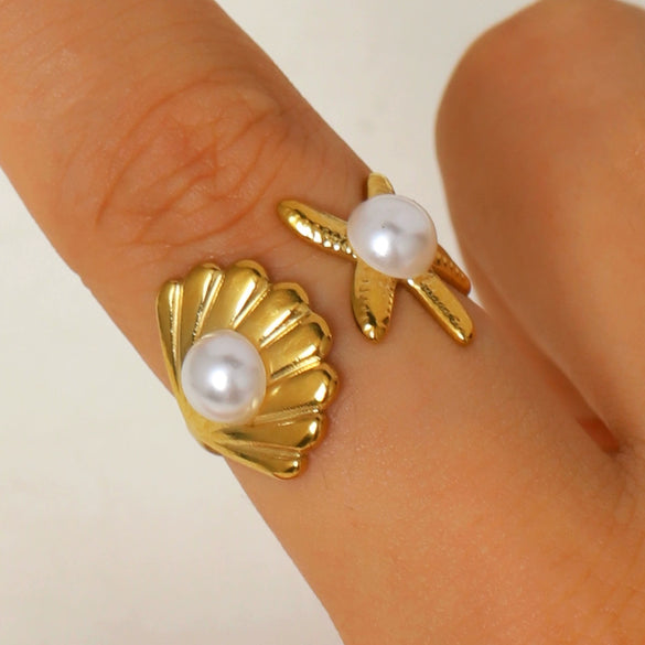 Wholesale Women's Stainless Steel Electroplated Oceanstyle Rings With Sun And Moon Patterns