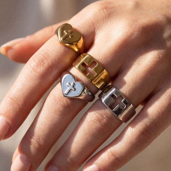 Wholesale Women's Stainless Steel Electroplated Ushaped Love Heart Ring Niche Style