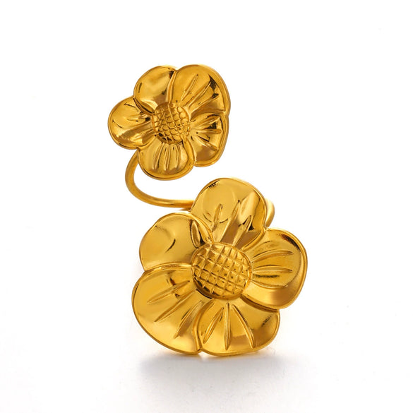 Wholesale Women's Stainless Steel Exaggerated Flower Ring 18K Gold Plated