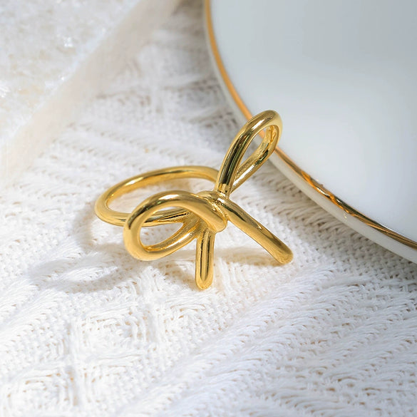 Wholesale Women's Stainless Steel Fashion Bow Ring With Electroplating