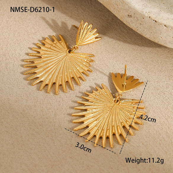 Wholesale Women's Stainless Steel Fashion Exaggerated Fanshaped Geometric And Heart Shape Tassel Earrings With Electroplating