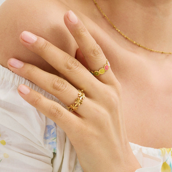 Wholesale Women's Stainless Steel Flower Pattern Electroplated Daisy Ring Fashion Jewelry
