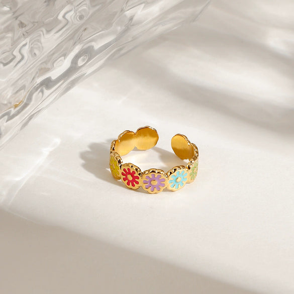 Wholesale Women's Stainless Steel Flower Pattern Electroplated Daisy Ring Fashion Jewelry