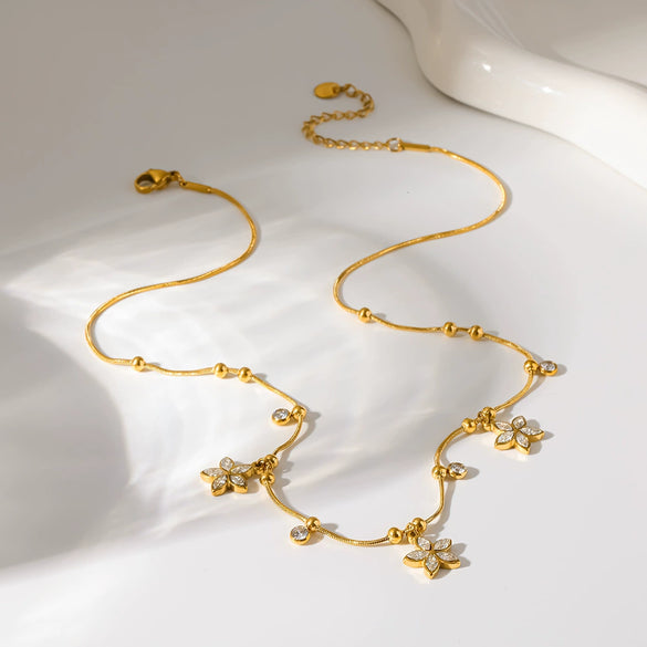 Wholesale Women's Stainless Steel Flower Pendant Snake Bone Chain Necklace With Pvd Furnace Vacuum Real Gold Plating