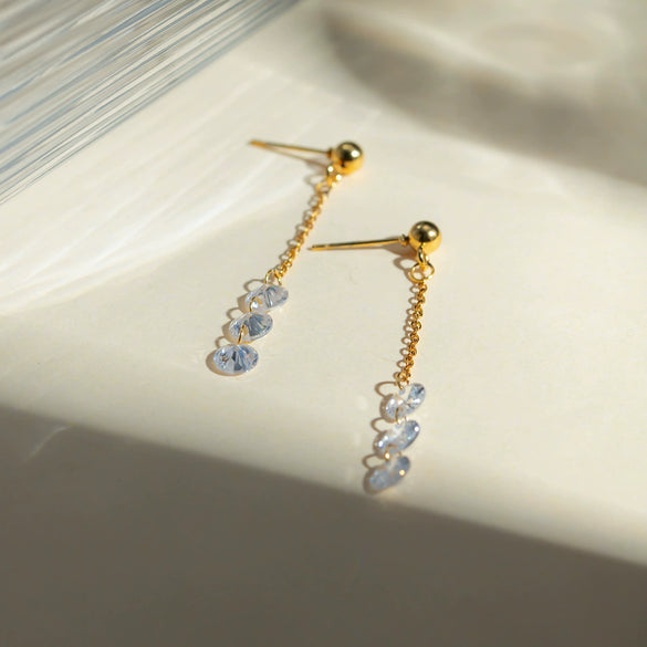 Wholesale Women's Stainless Steel Geometric Earrings With Three White Naked Diamonds And Electroplating