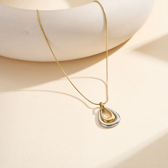 Wholesale Women's Stainless Steel Geometric Electroplated Calendering Chain Necklace With Real Gold Water Droplets