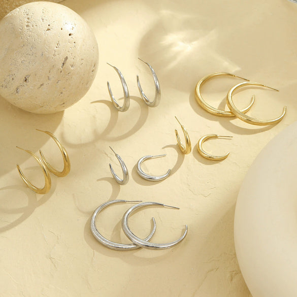 Wholesale Women's Stainless Steel Geometric Fashion Retro Earrings With Electroplating