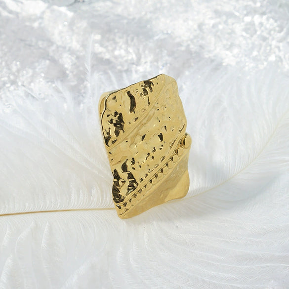 Wholesale Women's Stainless Steel Geometric Fashion Ring With Electroplating And Irregular Texture Relief Twill Design
