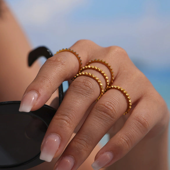 Wholesale Women's 316L Stainless Steel Geometric Fashion Ring With Electroplating