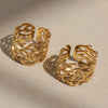 Wholesale Women's 316L Stainless Steel Geometric Fashion Ring With 18K Real Gold Electroplating