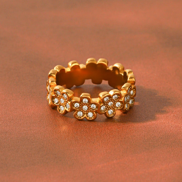 Wholesale Women's Stainless Steel Geometric Flower Rhinestone Electroplated Ring Fashionable Accessory