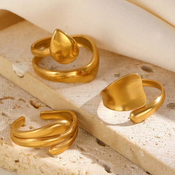 Wholesale Women's Stainless Steel Geometric Goldplated Ring Light Luxury Nonfading