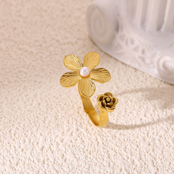 Wholesale Women's Stainless Steel Geometric Heart Shape Imitation Pearl Zircon Ring Inlaid With Gold And Plated With 18K Gold Flower Star Open Ring