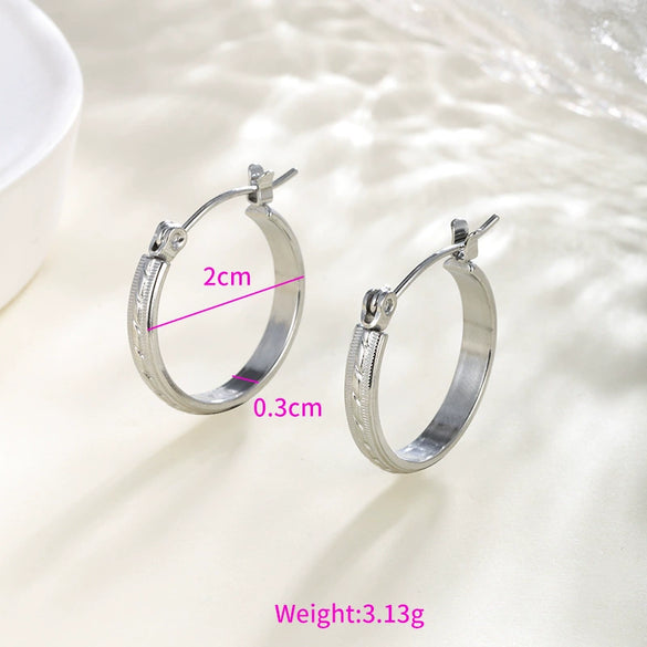 Wholesale Women's Stainless Steel Geometric Heartshaped Hoop Earrings Electroplated