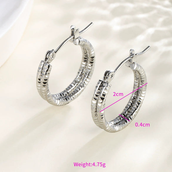 Wholesale Women's Stainless Steel Geometric Heartshaped Hoop Earrings Electroplated