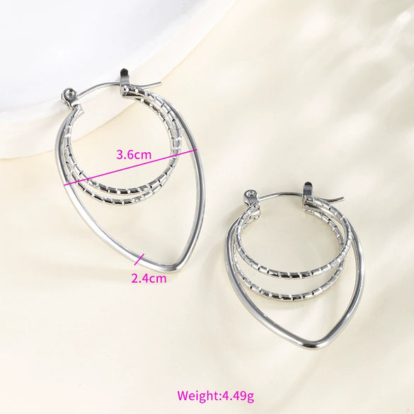 Wholesale Women's Stainless Steel Geometric Heartshaped Hoop Earrings Electroplated