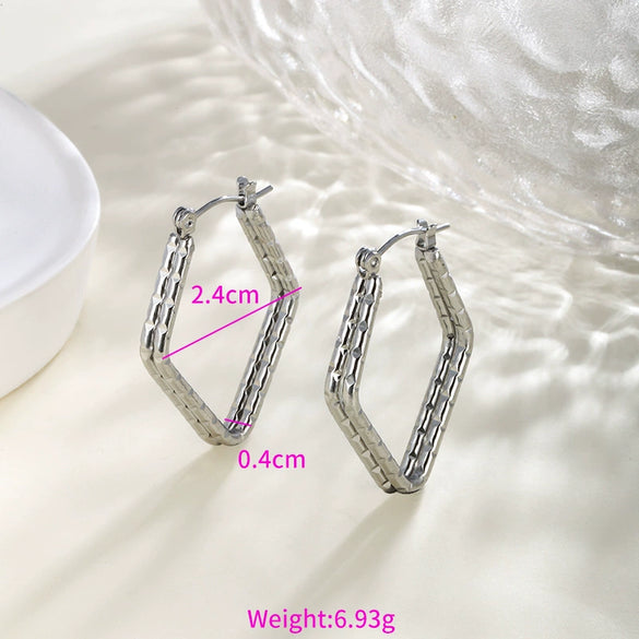 Wholesale Women's Stainless Steel Geometric Heartshaped Hoop Earrings Electroplated