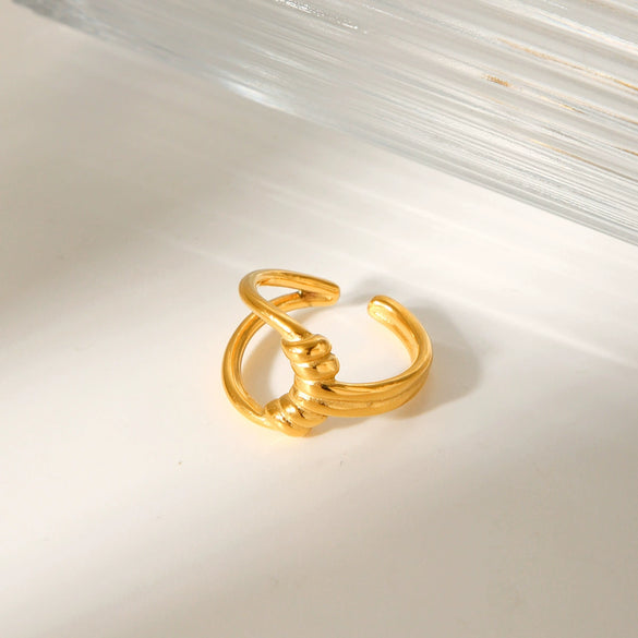 Wholesale Women's Stainless Steel Geometric Hollow Three Dimensional Twist Open Ring 18K Gold Plated