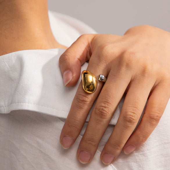 Wholesale Women's Stainless Steel Geometric Irregular Ring Luxury Style Electroplated With 18K Real Gold Nonfading Waterproof Jewelry