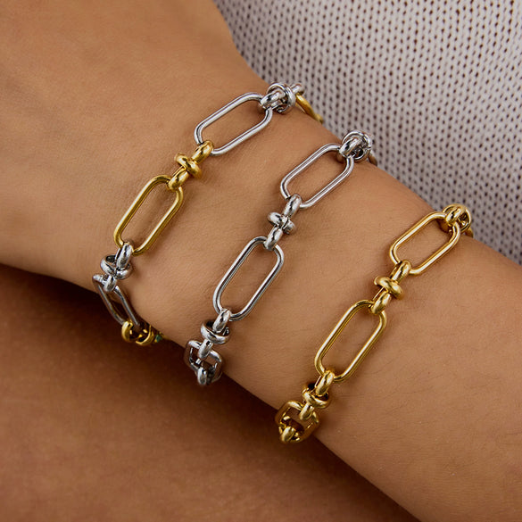 Wholesale Women's Stainless Steel Geometric Light Luxury Style Electroplated Chain Cross Buckle Bracelet