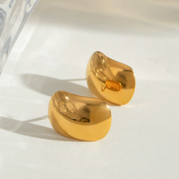 Wholesale Women's Stainless Steel Geometric Oval Earrings With 18K Gold Electroplating Retro Light Luxury Style