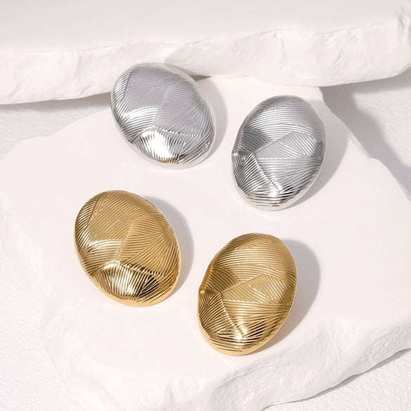 Wholesale Women's Stainless Steel Geometric Oval Exaggerated High End Non Fading Earrings With Electroplating