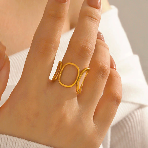 Wholesale Women's Stainless Steel Geometric Oval Ring With Electroplating Treatment
