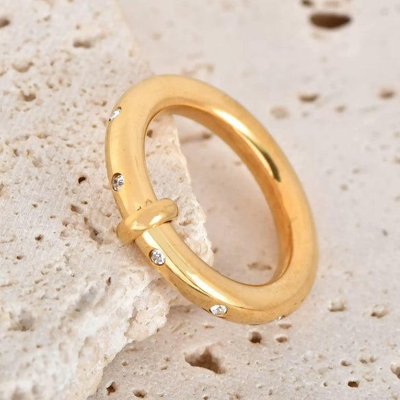 Wholesale Women's Stainless Steel Geometric Plain Ring With Electroplating