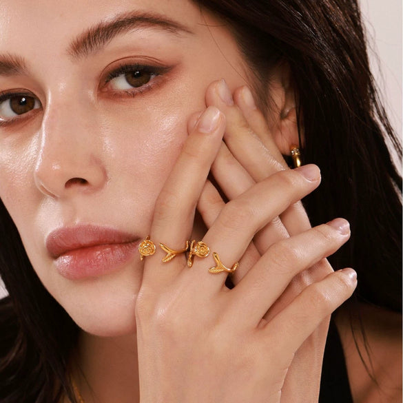 Wholesale Women's 316L Stainless Steel Geometric Plant Flowers Style Open Ring Pvd Electroplated 18K Gold Jewelry