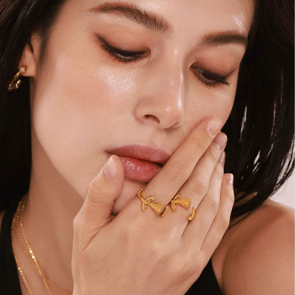 Wholesale Women's 316L Stainless Steel Geometric Plant Flowers Style Open Ring Pvd Electroplated 18K Gold Jewelry