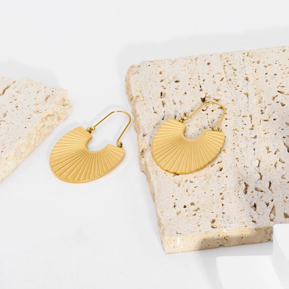 Wholesale Women's Stainless Steel Geometric Rib Fan Earrings With Pvdp Furnace Real Gold Processing And Personality Design